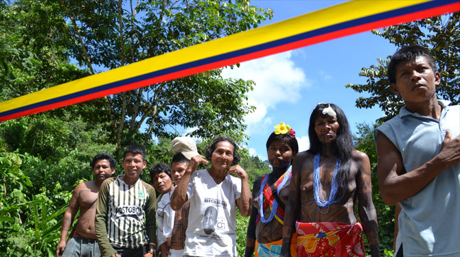 La comunidad indígena de “El Yucal” inaugura la casa de máquinas de su micro central hidroeléctrica; Nuquí, Chocó; foto: Juan Daniel Correa